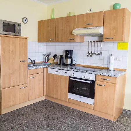 Haus Huegel- 4 *